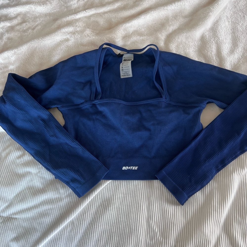Bo+Tee Women's Blue Crop Top